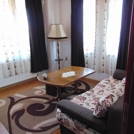 Dvata Brjasta Family Asenovgrad