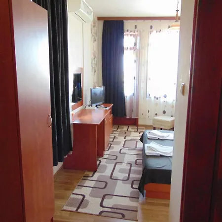 Hotel Dvata Brjasta Family